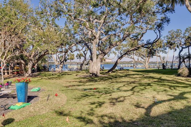 8635 MIDNIGHT PASS ROAD 201C, Sarasota, FL 34242