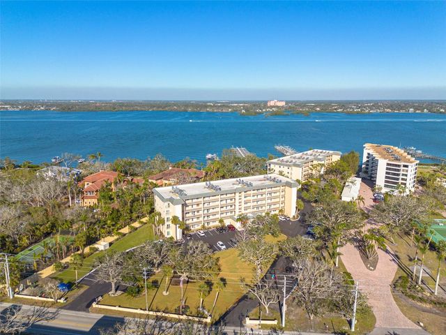 8635 MIDNIGHT PASS ROAD 201C, Sarasota, FL 34242