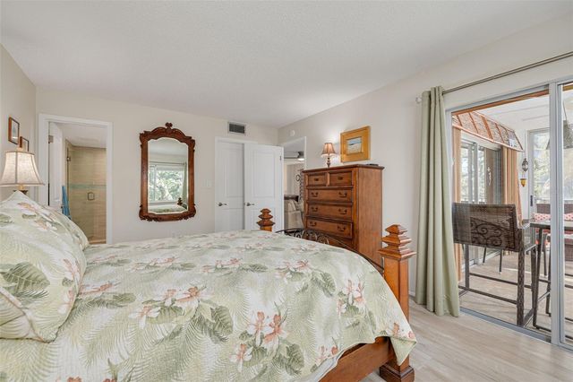 8635 MIDNIGHT PASS ROAD 201C, Sarasota, FL 34242