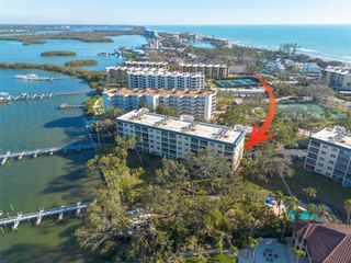 8635 MIDNIGHT PASS ROAD 201C, Sarasota, FL 34242