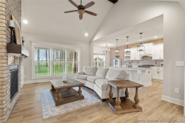 1603 Pine Valley Way, Henryville, IN 47126