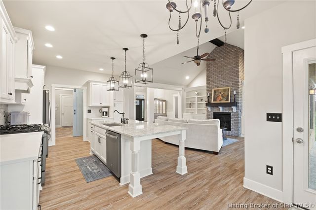 1603 Pine Valley Way, Henryville, IN 47126