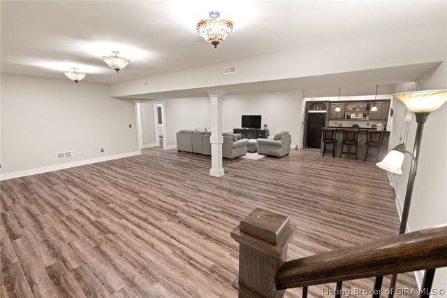 1603 Pine Valley Way, Henryville, IN 47126