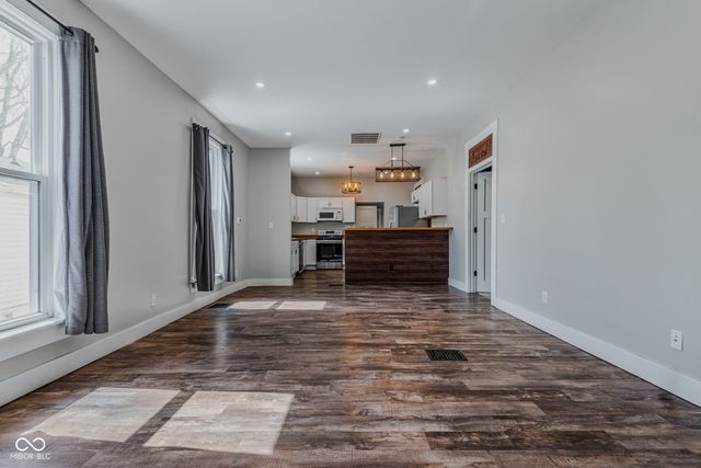 1726 California Street, Columbus, IN 47201