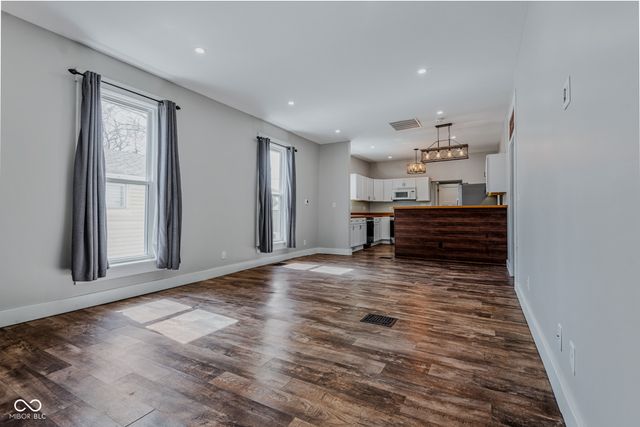 1726 California Street, Columbus, IN 47201