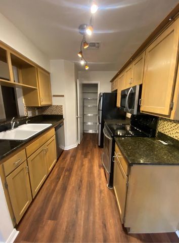 2906 West Ave 4, Austin, TX 78705