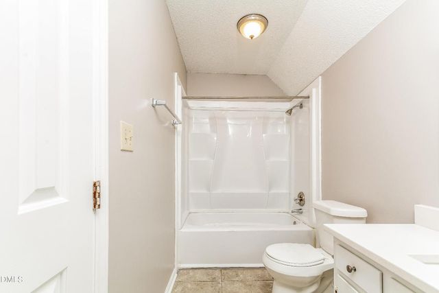 405 Hunters Ridge Drive, Fuquay Varina, NC 27526