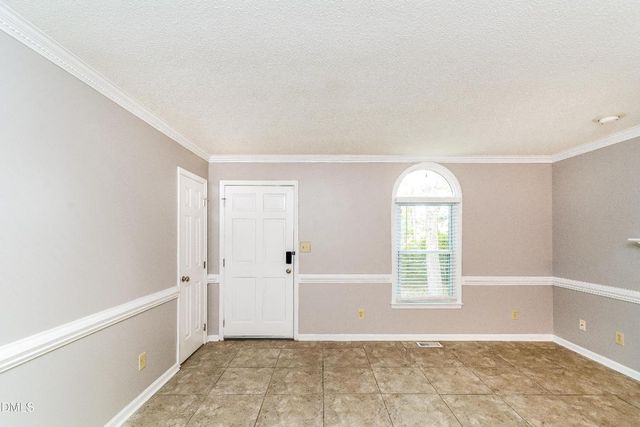 405 Hunters Ridge Drive, Fuquay Varina, NC 27526