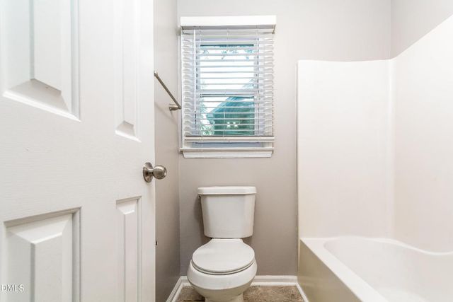 405 Hunters Ridge Drive, Fuquay Varina, NC 27526