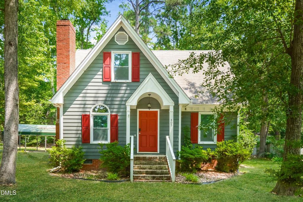 405 Hunters Ridge Drive, Fuquay Varina, NC 27526