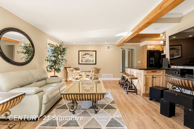 4065 N River Road, Thomas Twp, MI 48623