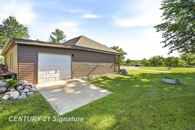 4065 N River Road, Thomas Twp, MI 48623