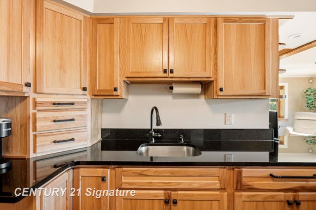 4065 N River Road, Thomas Twp, MI 48623