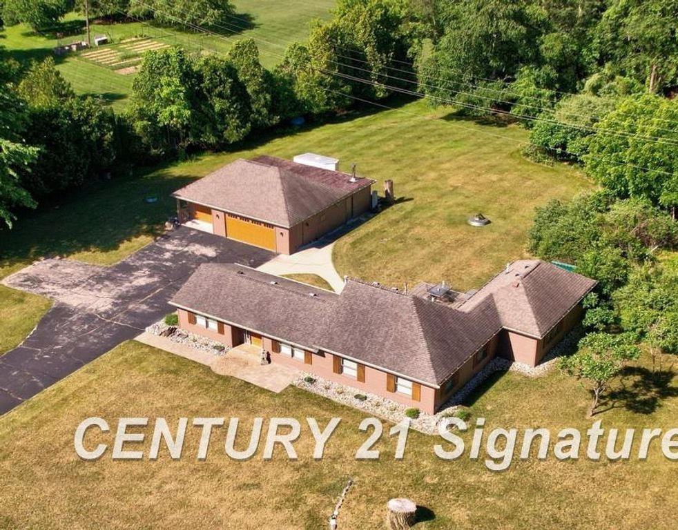 4065 N River Road, Thomas Twp, MI 48623