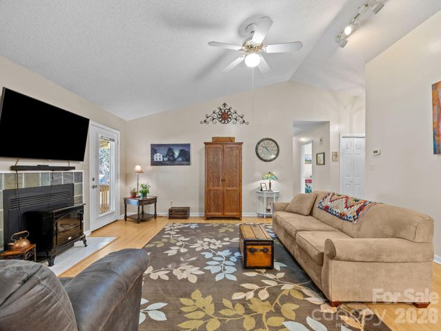 54 Mt Carmel Drive, Asheville, NC 28806