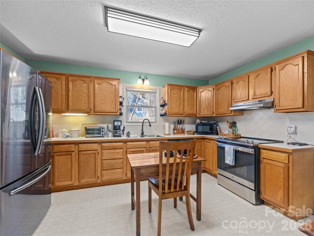 54 Mt Carmel Drive, Asheville, NC 28806