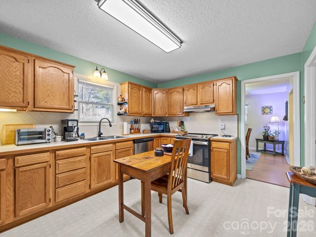 54 Mt Carmel Drive, Asheville, NC 28806