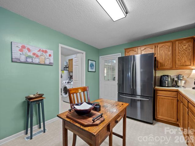 54 Mt Carmel Drive, Asheville, NC 28806