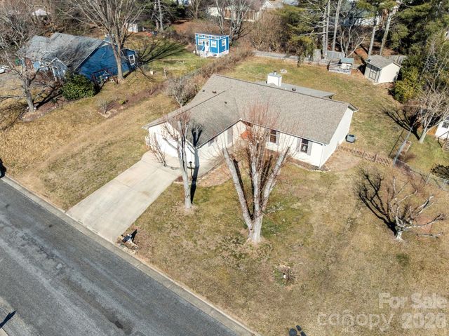 54 Mt Carmel Drive, Asheville, NC 28806