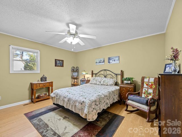 54 Mt Carmel Drive, Asheville, NC 28806