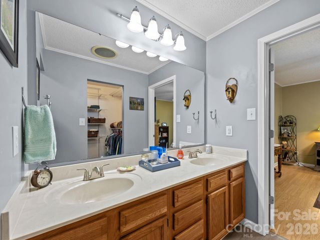 54 Mt Carmel Drive, Asheville, NC 28806