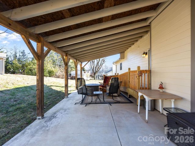 54 Mt Carmel Drive, Asheville, NC 28806