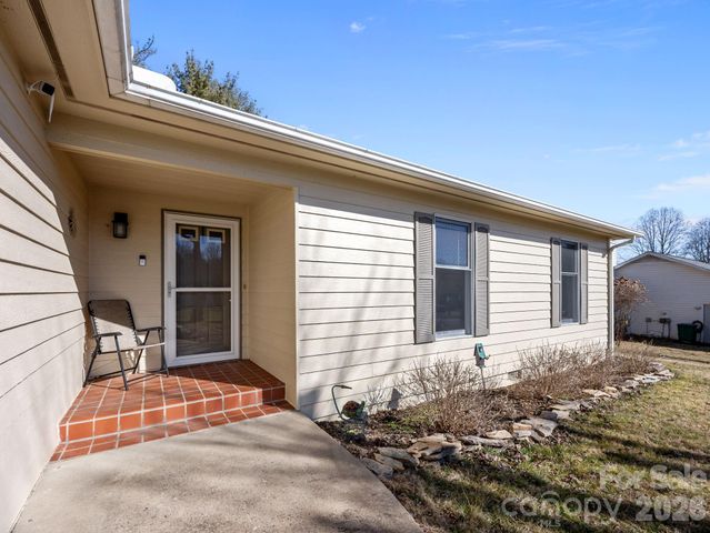 54 Mt Carmel Drive, Asheville, NC 28806