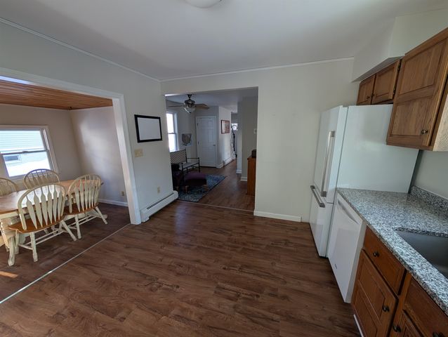 32 Stone Street, Concord, NH 03301