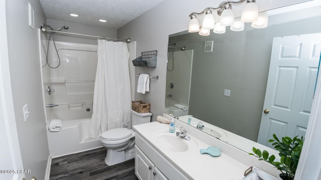 Image 22 of property listing at 17462 Front Beach 56201, Panama City Beach, FL 32413