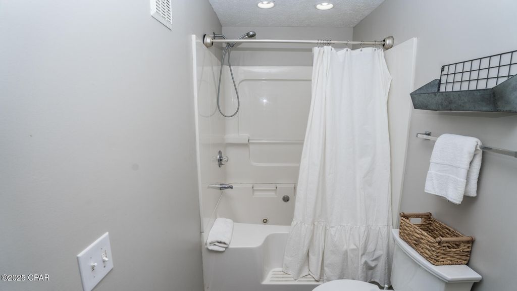 Image 23 of property listing at 17462 Front Beach 56201, Panama City Beach, FL 32413