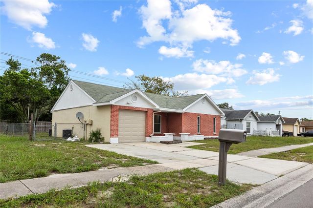 8221 AUTUMN OAK AVENUE, Port Richey, FL 34668