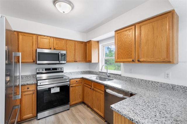 8221 AUTUMN OAK AVENUE, Port Richey, FL 34668