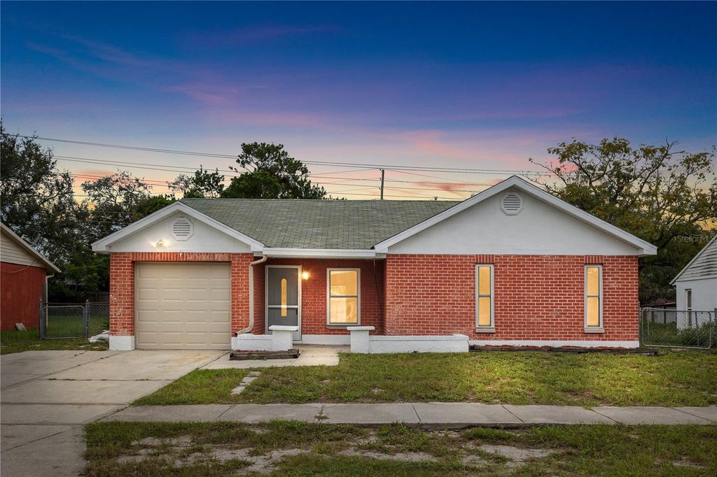 8221 AUTUMN OAK AVENUE, Port Richey, FL 34668