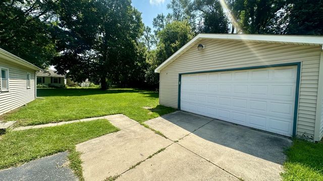 6281 Old Porter Road, Portage, IN 46368