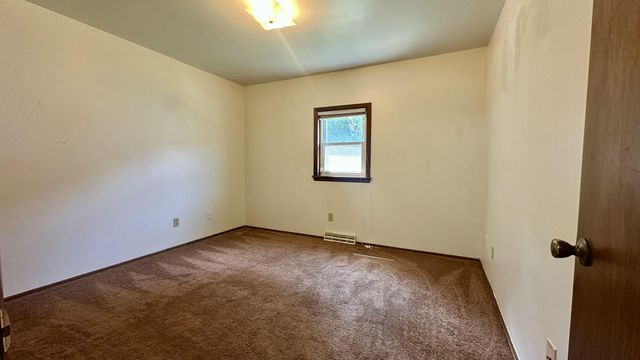 6281 Old Porter Road, Portage, IN 46368