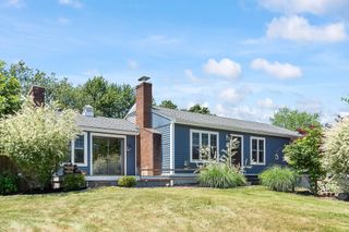 48 Newton Road, Plaistow, NH 03865