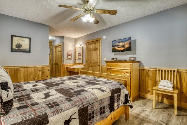 669 Eagles Boulevard Way, Pigeon Forge, TN 37863