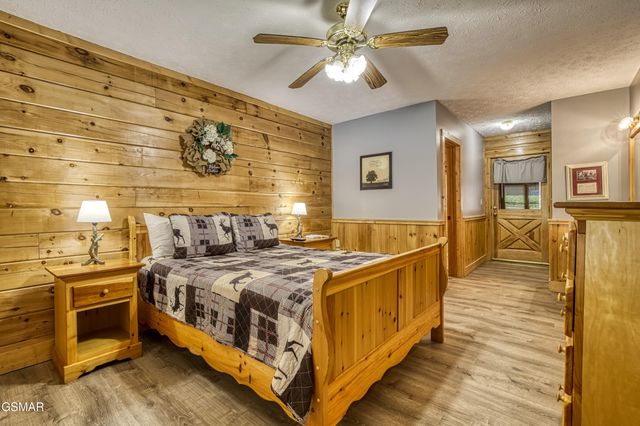 669 Eagles Boulevard Way, Pigeon Forge, TN 37863