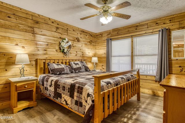 669 Eagles Boulevard Way, Pigeon Forge, TN 37863