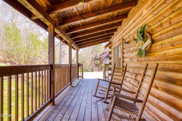 669 Eagles Boulevard Way, Pigeon Forge, TN 37863