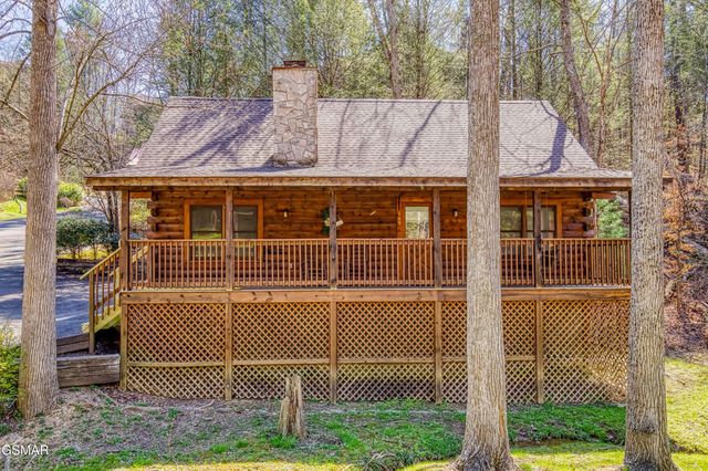669 Eagles Boulevard Way, Pigeon Forge, TN 37863