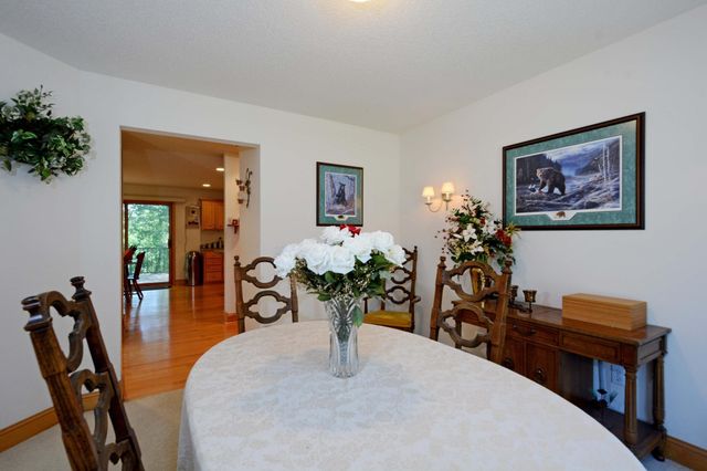 1470 N Mary Street N, Maplewood, MN 55119