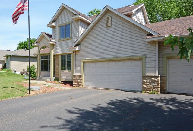 1470 N Mary Street N, Maplewood, MN 55119