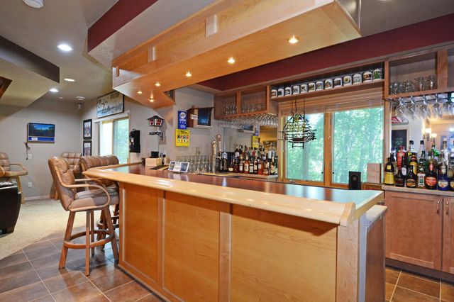 1470 N Mary Street N, Maplewood, MN 55119