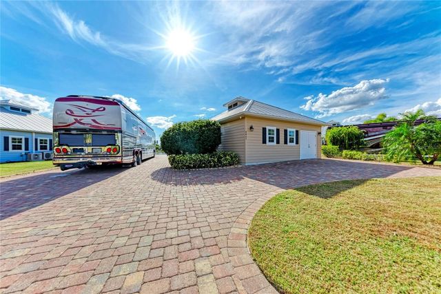 8867 SW SAND CRANE CIRCLE LOT 21, Arcadia, FL 34269