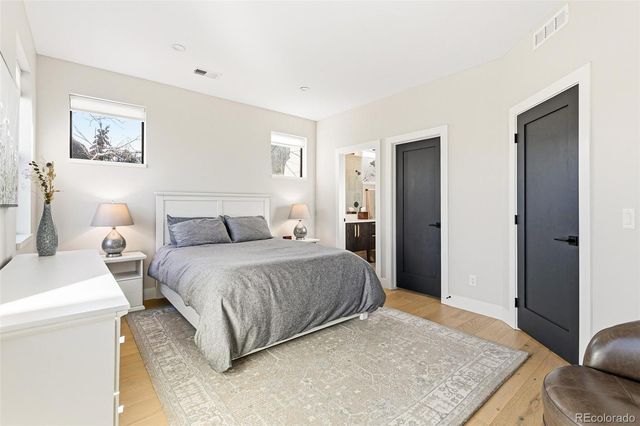 1110 S Saint Paul Street, Denver, CO 80210