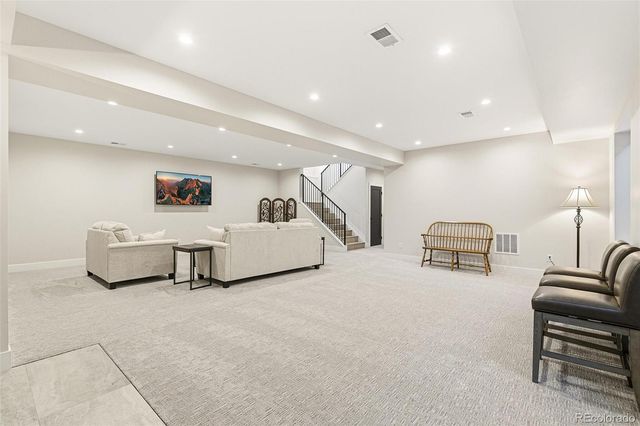 1110 S Saint Paul Street, Denver, CO 80210