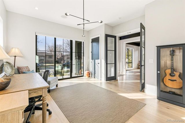 1110 S Saint Paul Street, Denver, CO 80210