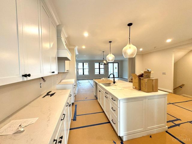 7412 Orchard Street, Columbia Twp, OH 45227