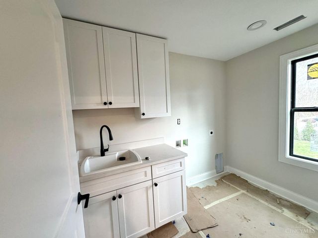 7412 Orchard Street, Columbia Twp, OH 45227